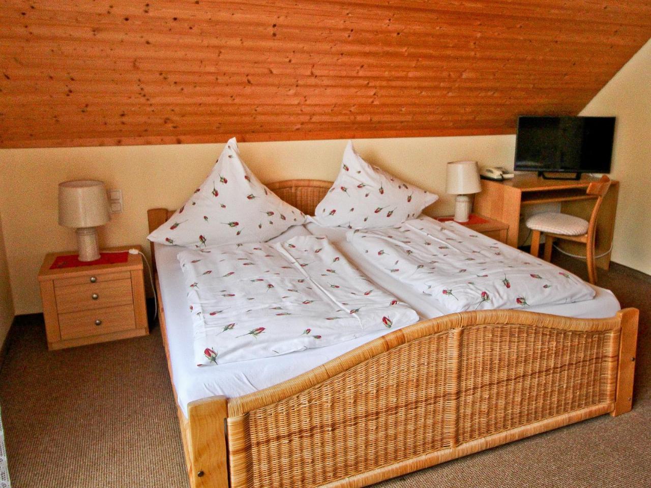 Waldhotel Stein Зельбиц Экстерьер фото